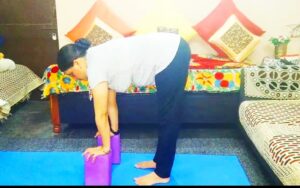 Ardha-uttanasana: Yoga sequence for strong legs and knees #yoga_for_legs_pain, #yoga_for_kneespain